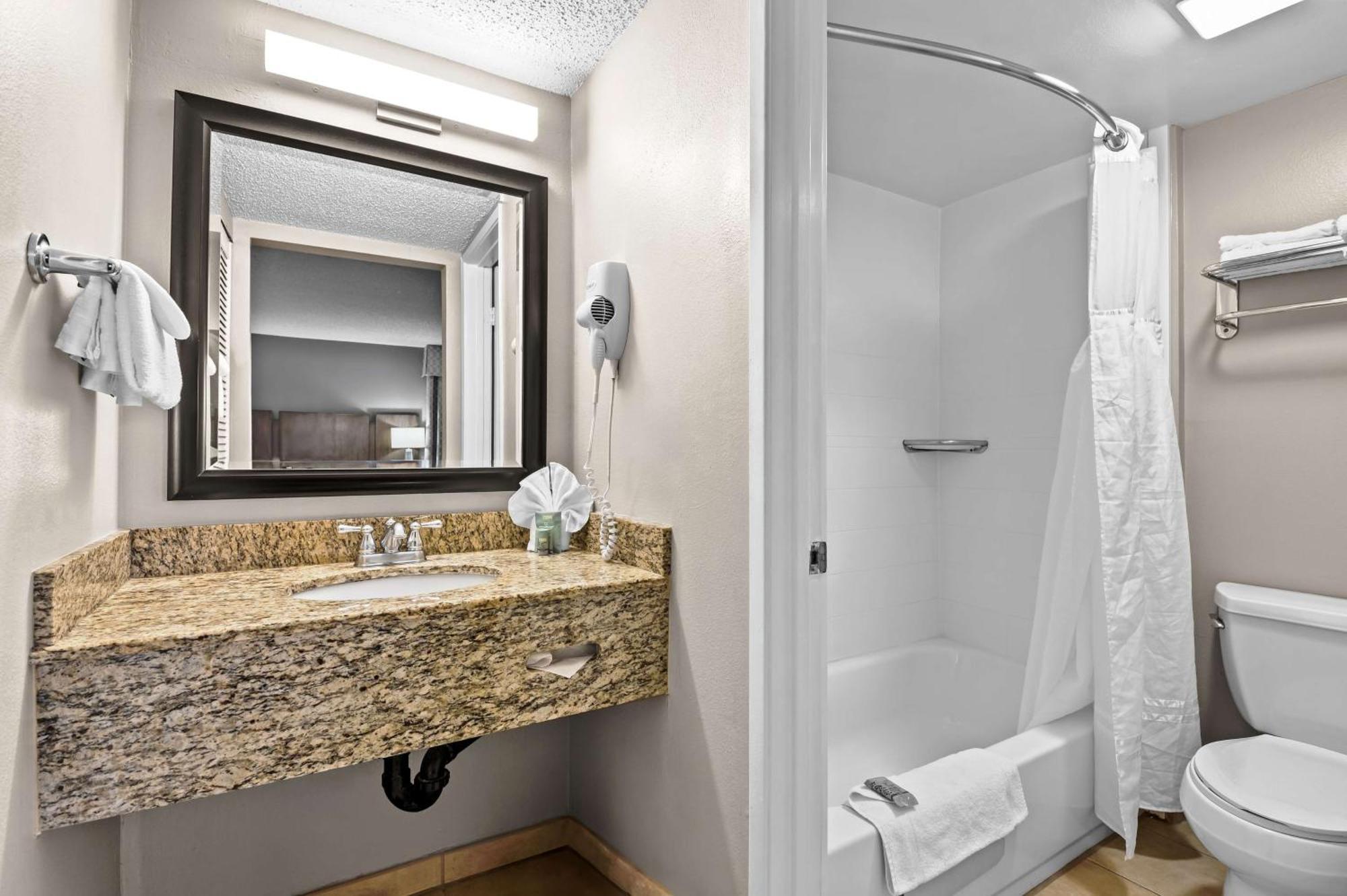 Best Western Los Alamitos Inn & Suites Екстериор снимка