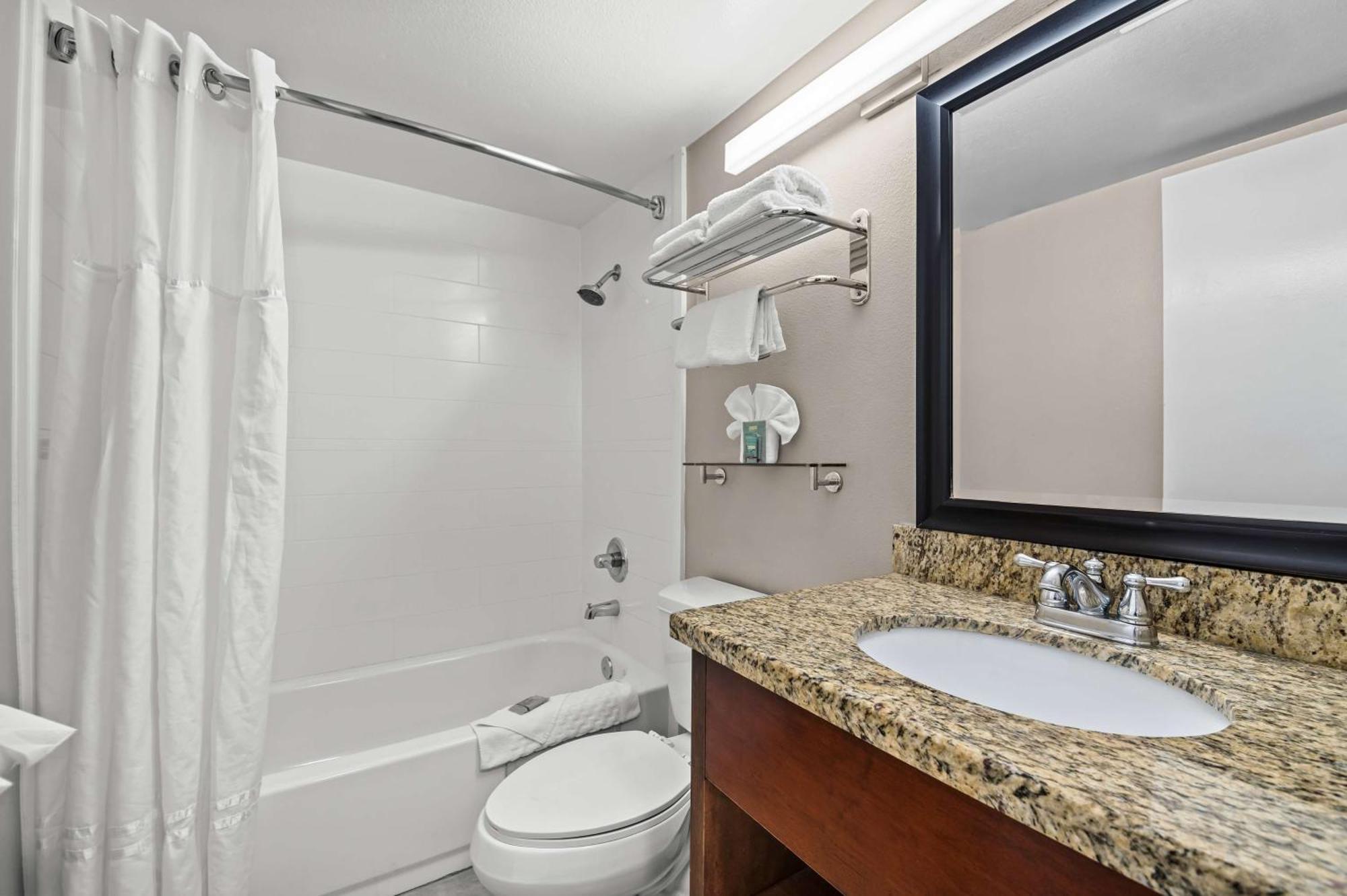 Best Western Los Alamitos Inn & Suites Екстериор снимка