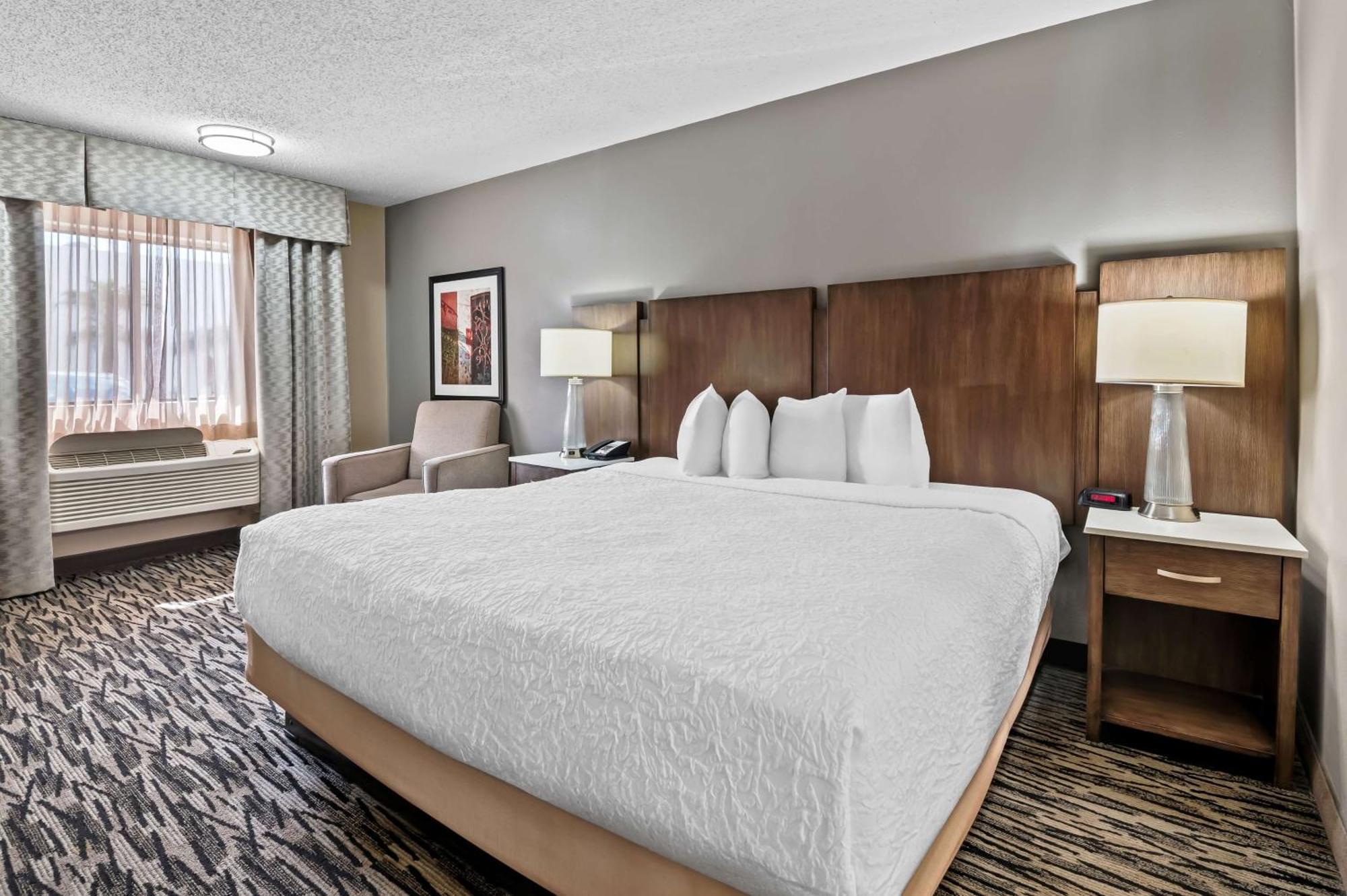 Best Western Los Alamitos Inn & Suites Екстериор снимка