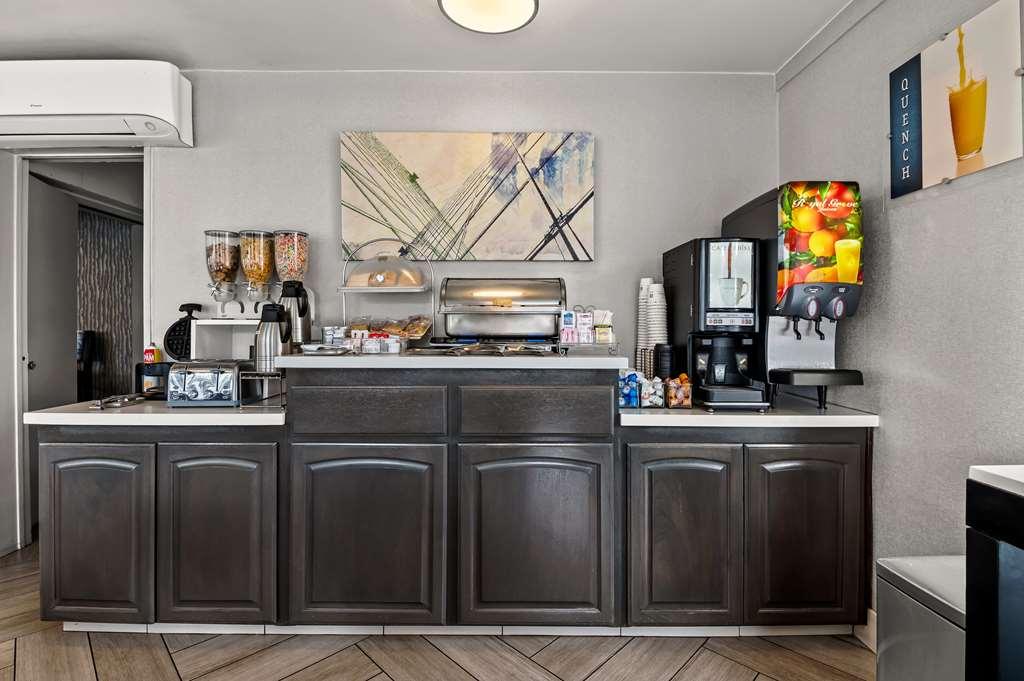 Best Western Los Alamitos Inn & Suites Ресторант снимка