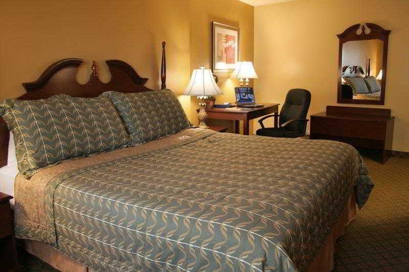 Best Western Los Alamitos Inn & Suites Екстериор снимка